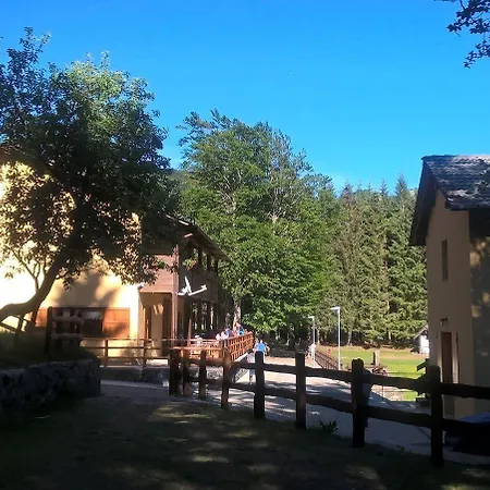 Rifugio Casermette Del Monte Penna Hotel