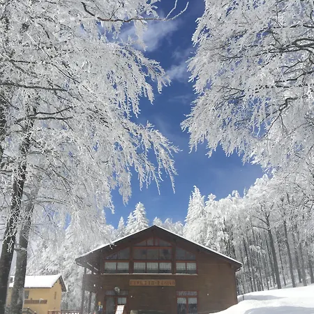 Rifugio Casermette Del Monte Penna *