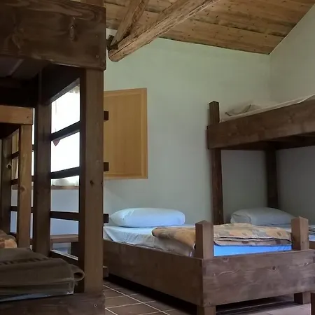 Rifugio Casermette Del Monte Penna Hotel Tornolo