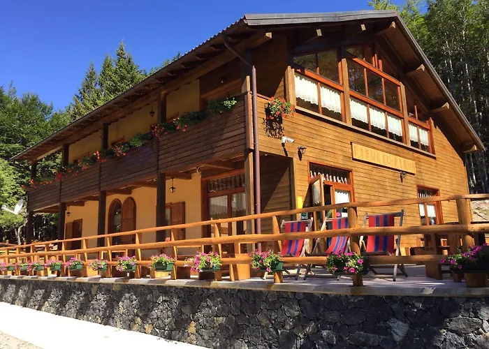 Rifugio Casermette Del Monte Penna Tornolo