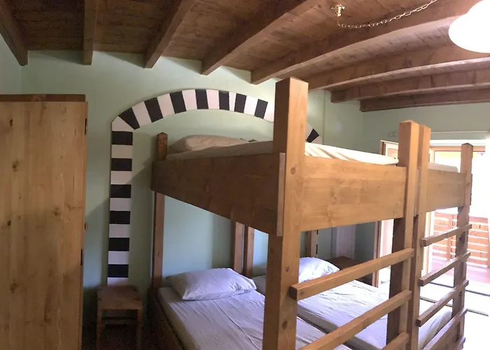 Rifugio Casermette Del Monte Penna Hotel *