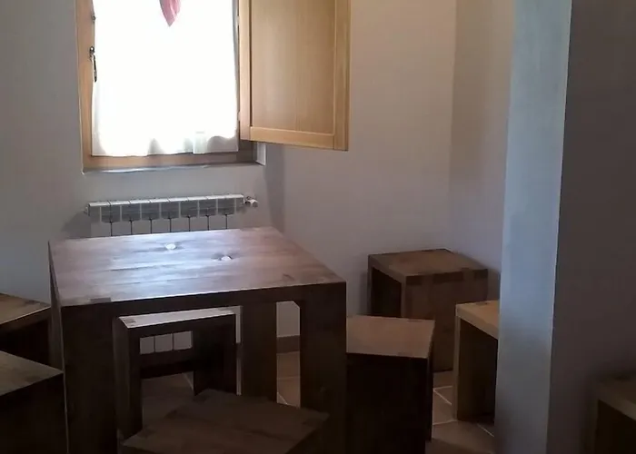 Hotell Rifugio Casermette Del Monte Penna Tornolo